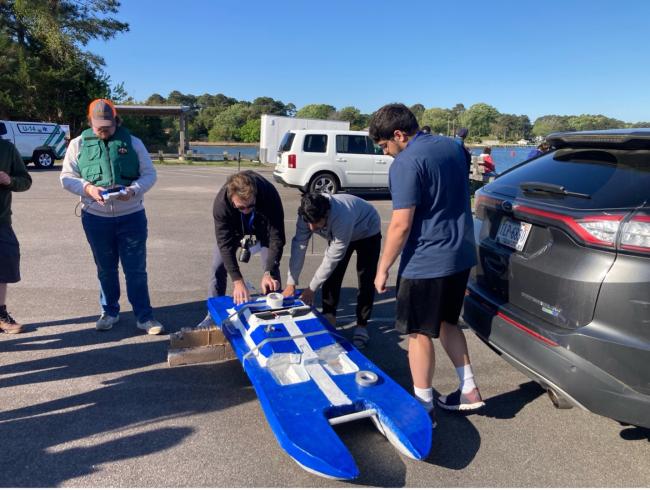 ECE Students working on boat 